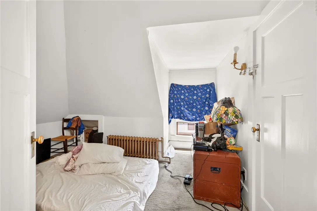 32-34 Strathallan Park, Rochester, New York 14607, Rochester, New York 14607, 4 Bedrooms Bedrooms, ,Multi Family,For Sale,32-34 Strathallan Park, Rochester, New York 14607,0,R1698456