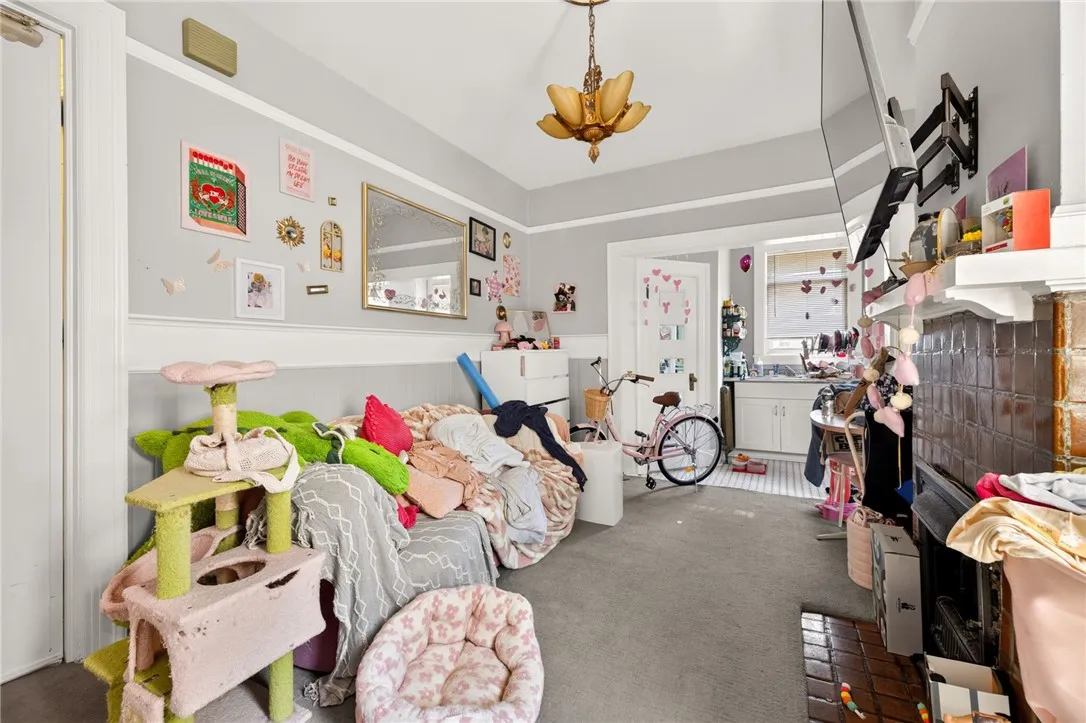 Unit #1 on 1st floor - Studio/1 BA
