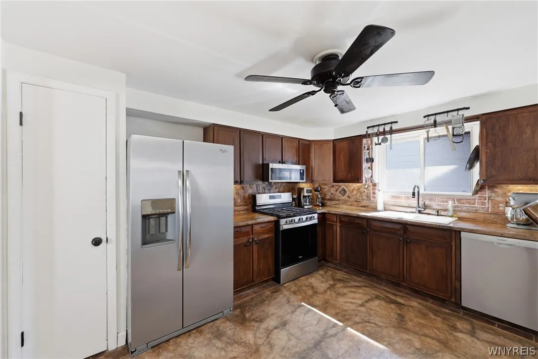 329 Lamont Drive, Amherst, New York 14226, Amherst, New York 14226, 2 Bedrooms Bedrooms, 8 Rooms Rooms,1 BathroomBathrooms,Residential,For Sale,329 Lamont Drive, Amherst, New York 14226,0,B1698433