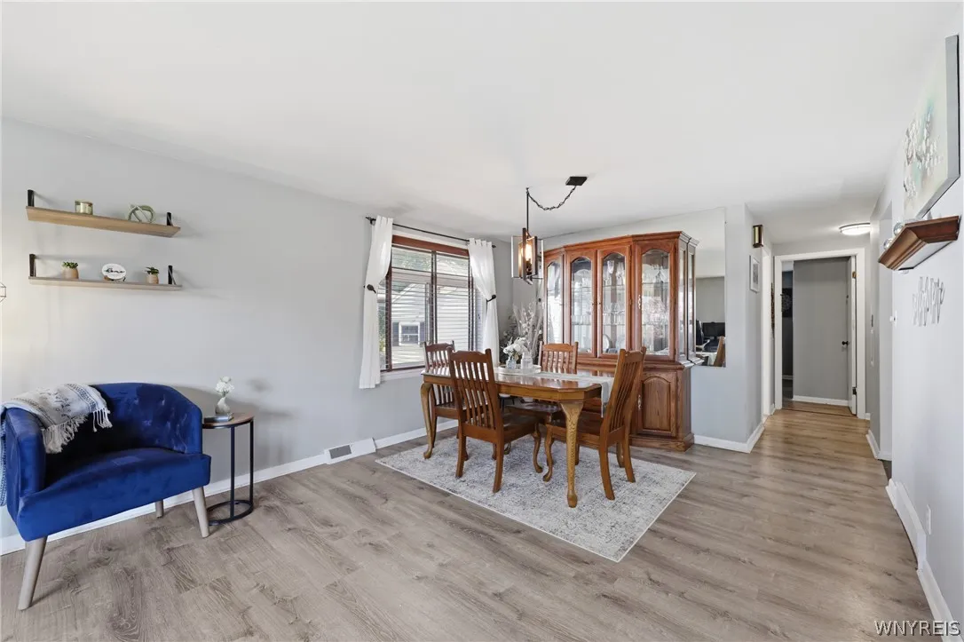 329 Lamont Drive, Amherst, New York 14226, Amherst, New York 14226, 2 Bedrooms Bedrooms, 8 Rooms Rooms,1 BathroomBathrooms,Residential,For Sale,329 Lamont Drive, Amherst, New York 14226,0,B1698433