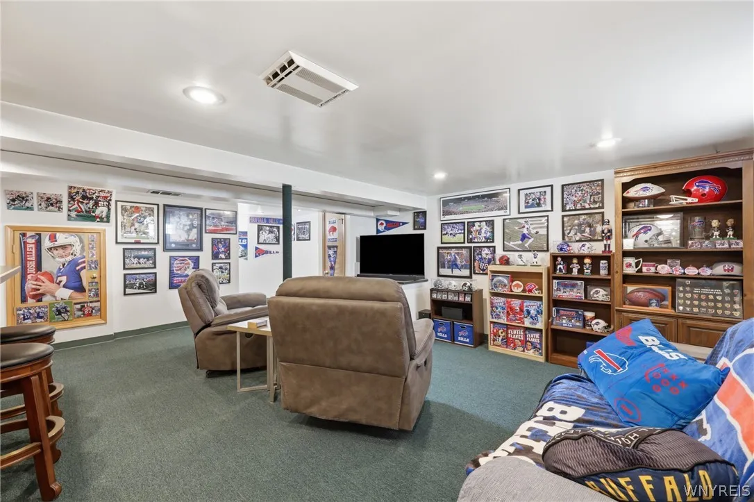 329 Lamont Drive, Amherst, New York 14226, Amherst, New York 14226, 2 Bedrooms Bedrooms, 8 Rooms Rooms,1 BathroomBathrooms,Residential,For Sale,329 Lamont Drive, Amherst, New York 14226,0,B1698433