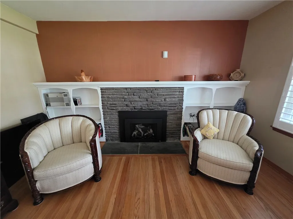 7 Locust Street, Bath, New York 14810, Bath, New York 14810, 3 Bedrooms Bedrooms, 10 Rooms Rooms,2 BathroomsBathrooms,Residential,For Sale,7 Locust Street, Bath, New York 14810,0,R1698236