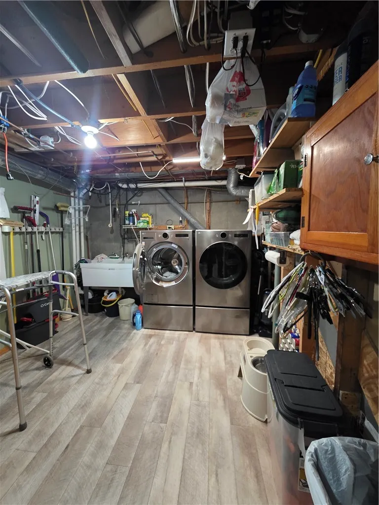7 Locust Street, Bath, New York 14810, Bath, New York 14810, 3 Bedrooms Bedrooms, 10 Rooms Rooms,2 BathroomsBathrooms,Residential,For Sale,7 Locust Street, Bath, New York 14810,0,R1698236