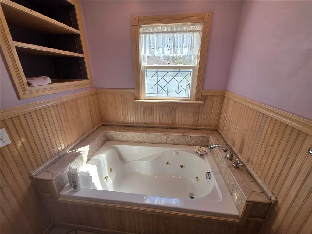 7 Locust Street, Bath, New York 14810, Bath, New York 14810, 3 Bedrooms Bedrooms, 10 Rooms Rooms,2 BathroomsBathrooms,Residential,For Sale,7 Locust Street, Bath, New York 14810,0,R1698236