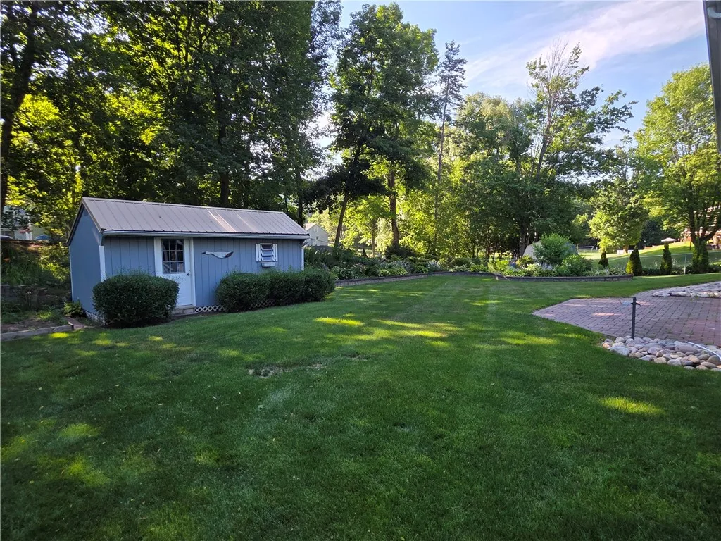 7 Locust Street, Bath, New York 14810, Bath, New York 14810, 3 Bedrooms Bedrooms, 10 Rooms Rooms,2 BathroomsBathrooms,Residential,For Sale,7 Locust Street, Bath, New York 14810,0,R1698236