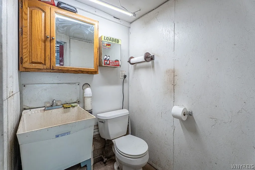 Front Garage Bathroom