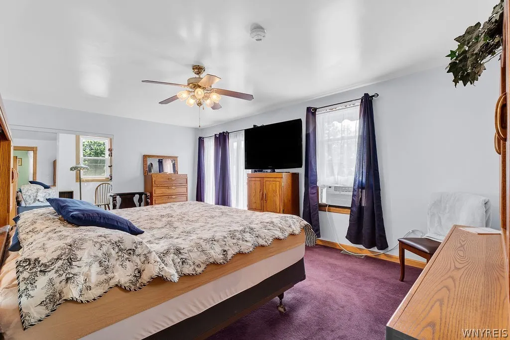 4015 Mapleton Road, Wheatfield, New York 14120, Wheatfield, New York 14120, 2 Bedrooms Bedrooms, 5 Rooms Rooms,1 BathroomBathrooms,Residential,For Sale,4015 Mapleton Road, Wheatfield, New York 14120,0,B1698291