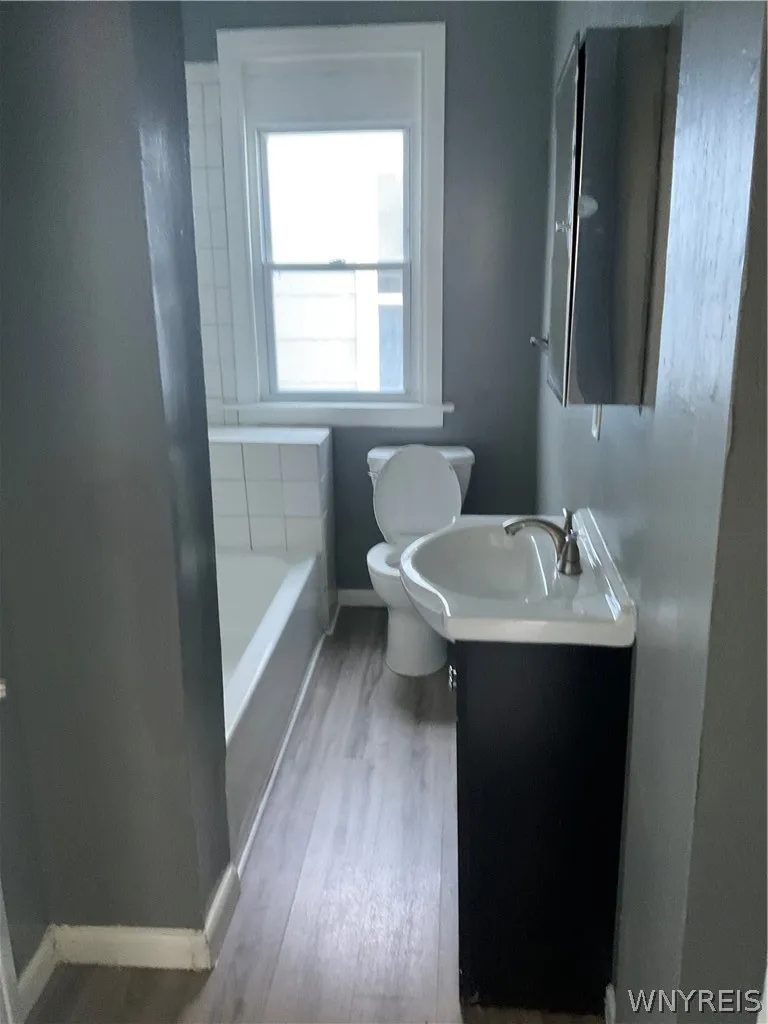 44 Aldrich Place, Buffalo, New York 14220, Buffalo, New York 14220, 6 Bedrooms Bedrooms, ,2 BathroomsBathrooms,Residential,For Sale,44 Aldrich Place, Buffalo, New York 14220,0,B1698732