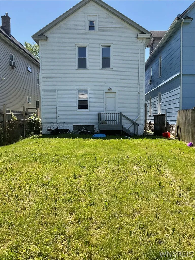 44 Aldrich Place, Buffalo, New York 14220, Buffalo, New York 14220, 6 Bedrooms Bedrooms, ,2 BathroomsBathrooms,Residential,For Sale,44 Aldrich Place, Buffalo, New York 14220,0,B1698732