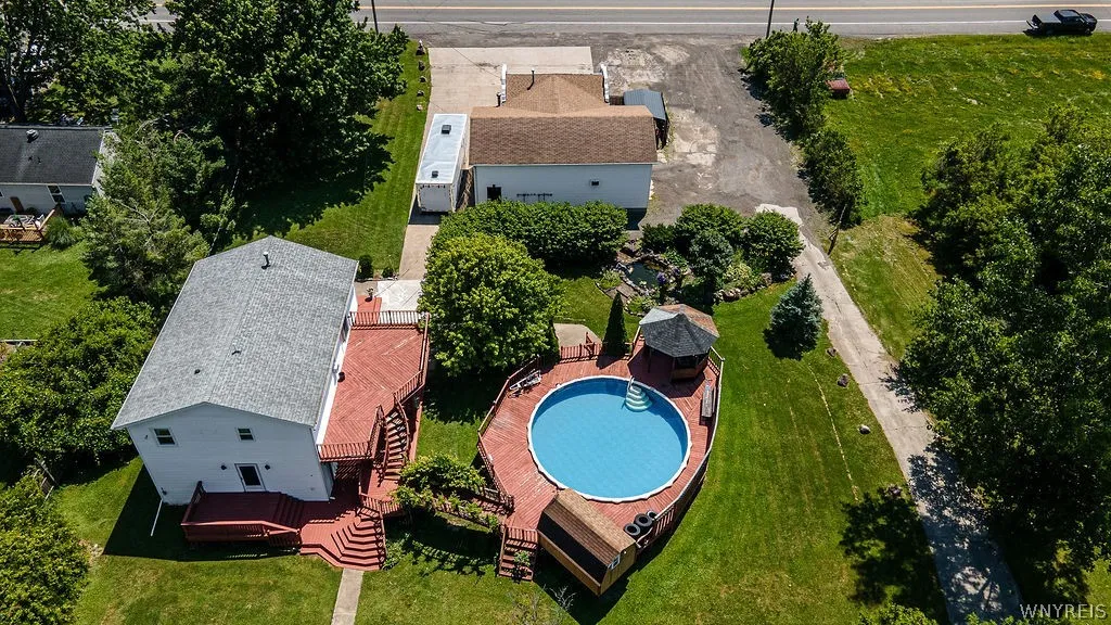 4015 Mapleton Road, Wheatfield, New York 14120, Wheatfield, New York 14120, ,Commercial Sale,For Sale,4015 Mapleton Road, Wheatfield, New York 14120,0,B1697630