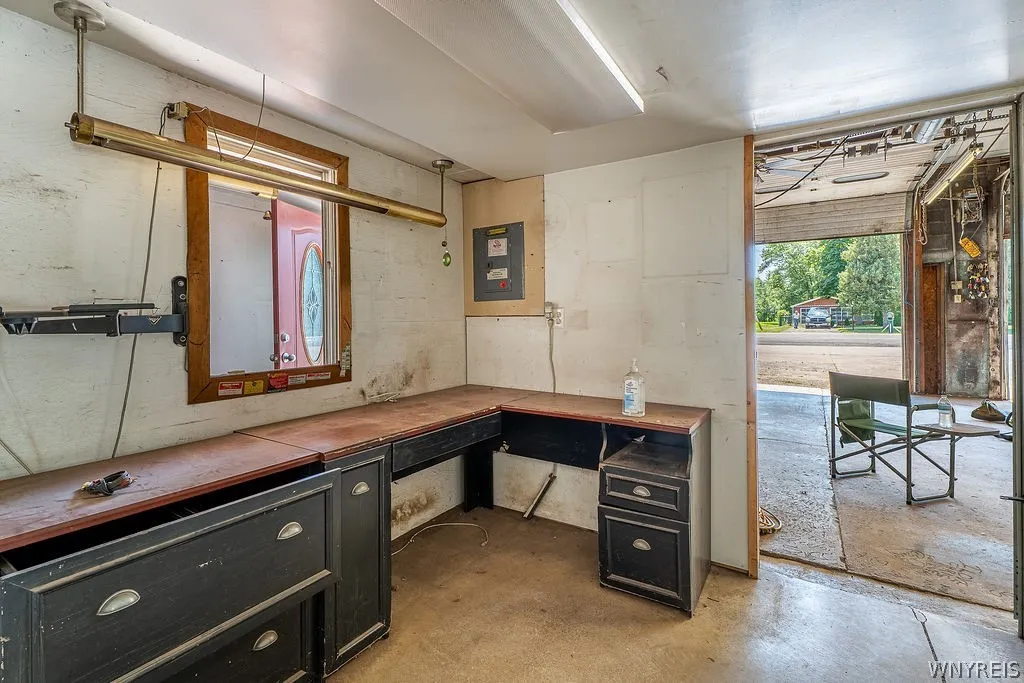 4015 Mapleton Road, Wheatfield, New York 14120, Wheatfield, New York 14120, ,Commercial Sale,For Sale,4015 Mapleton Road, Wheatfield, New York 14120,0,B1697630