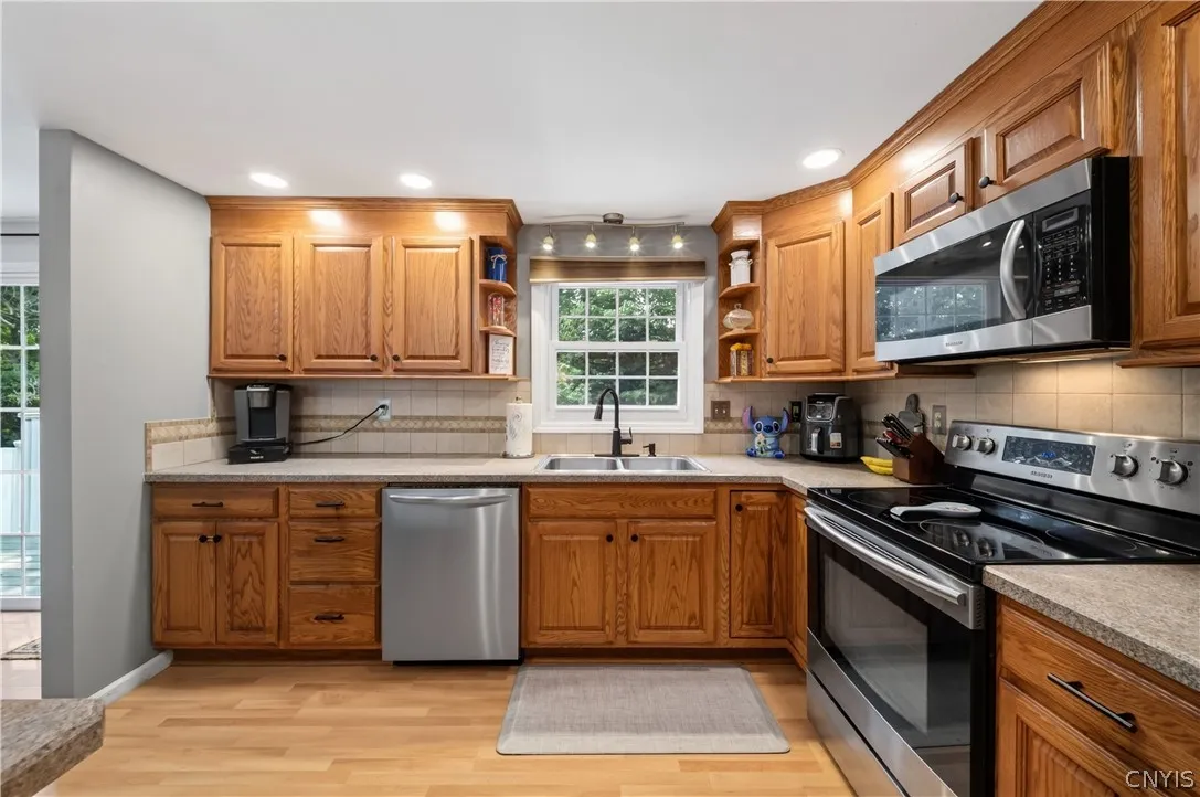 211 Juneway Drive, Sullivan, New York 13037, Sullivan, New York 13037, 3 Bedrooms Bedrooms, 7 Rooms Rooms,1 BathroomBathrooms,Residential,For Sale,211 Juneway Drive, Sullivan, New York 13037,0,S1694753