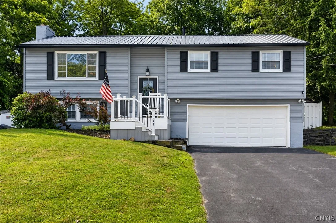 211 Juneway Drive, Sullivan, New York 13037, Sullivan, New York 13037, 3 Bedrooms Bedrooms, 7 Rooms Rooms,1 BathroomBathrooms,Residential,For Sale,211 Juneway Drive, Sullivan, New York 13037,0,S1694753