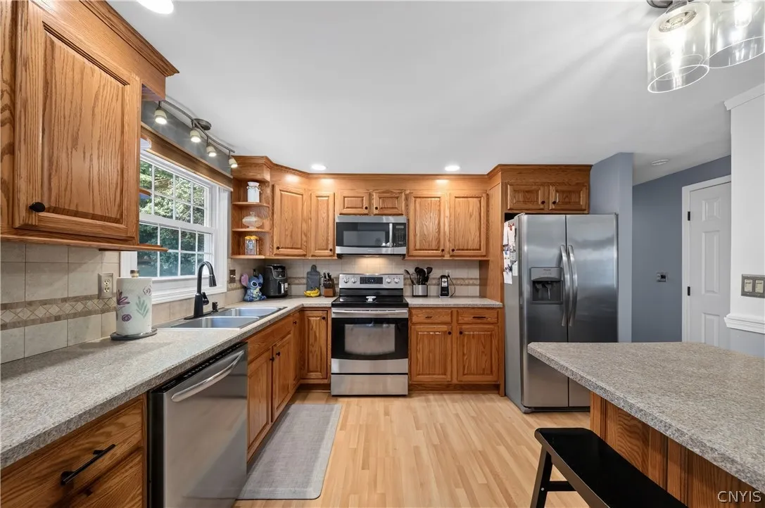 211 Juneway Drive, Sullivan, New York 13037, Sullivan, New York 13037, 3 Bedrooms Bedrooms, 7 Rooms Rooms,1 BathroomBathrooms,Residential,For Sale,211 Juneway Drive, Sullivan, New York 13037,0,S1694753
