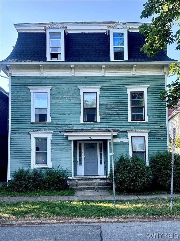 912 Lafayette Avenue, Buffalo, New York 14209, Buffalo, New York 14209, 1 Bedroom Bedrooms, 5 Rooms Rooms,1 BathroomBathrooms,Residential Lease,For Rent,912 Lafayette Avenue, Buffalo, New York 14209,0,B1699022