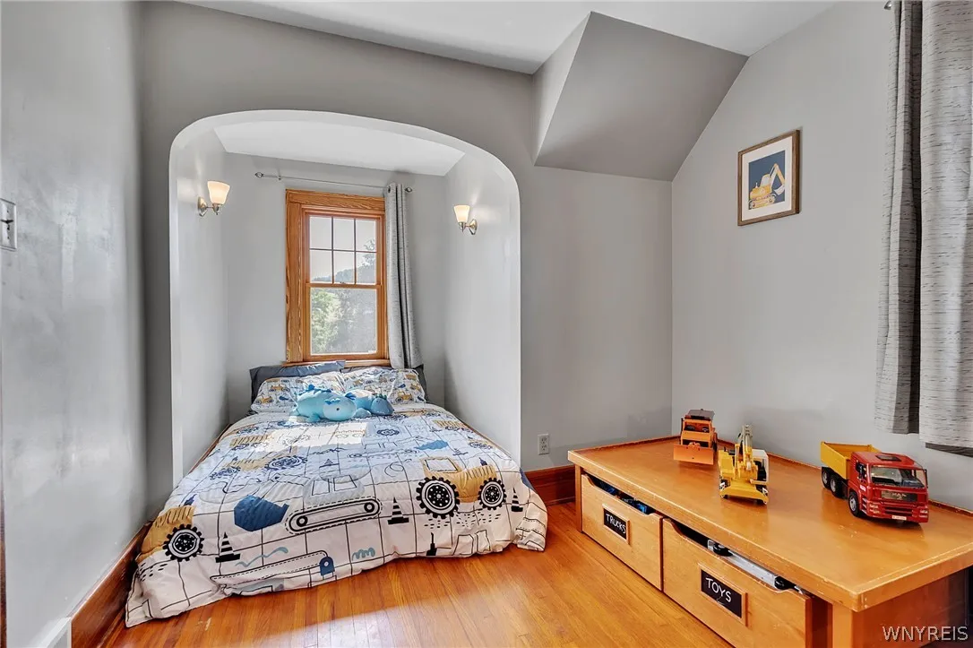 163 Capitol, Holland, New York 14080, Holland, New York 14080, 4 Bedrooms Bedrooms, 9 Rooms Rooms,2 BathroomsBathrooms,Residential,For Sale,163 Capitol, Holland, New York 14080,0,B1698388