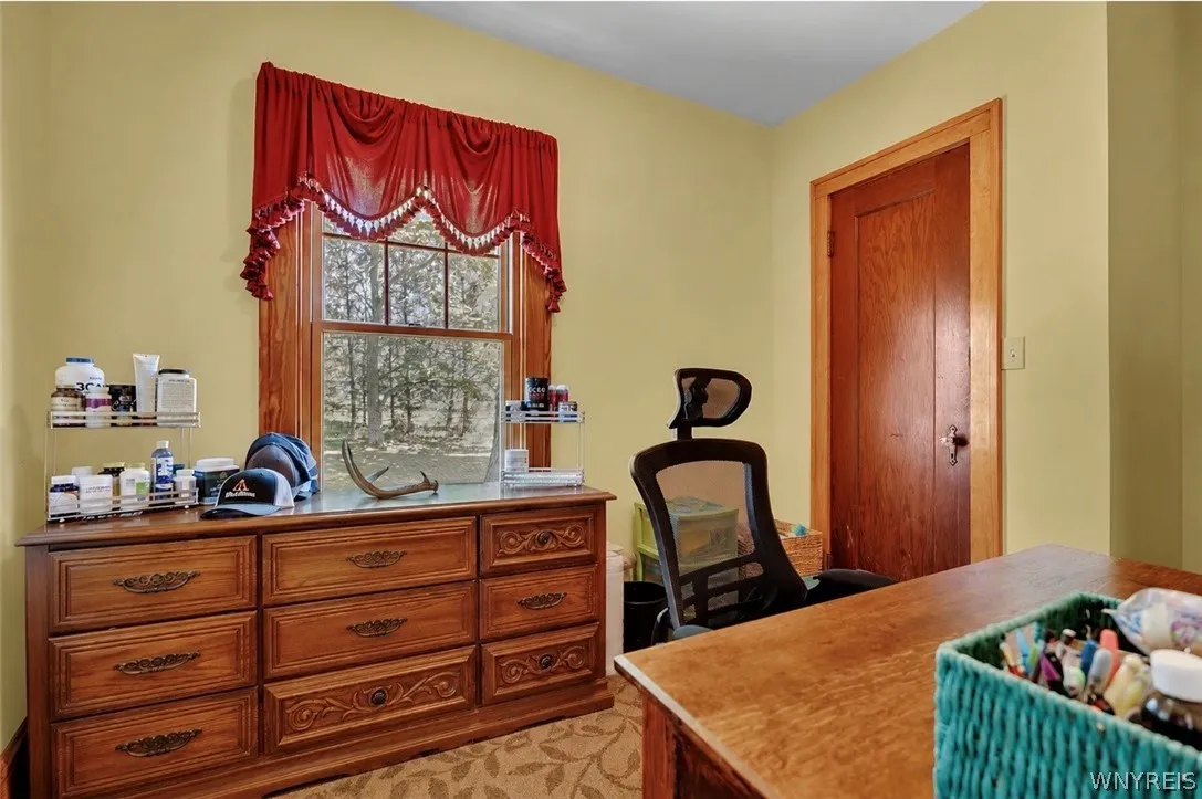 163 Capitol, Holland, New York 14080, Holland, New York 14080, 4 Bedrooms Bedrooms, 9 Rooms Rooms,2 BathroomsBathrooms,Residential,For Sale,163 Capitol, Holland, New York 14080,0,B1698388