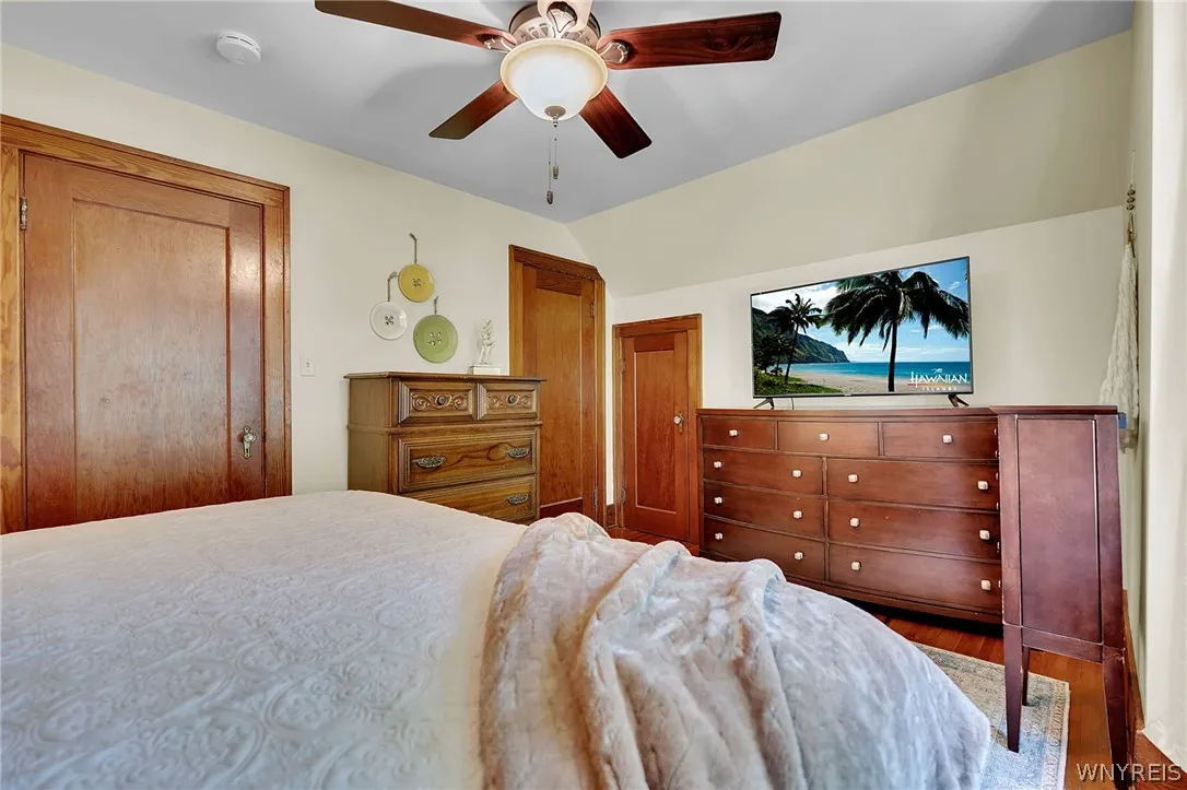 163 Capitol, Holland, New York 14080, Holland, New York 14080, 4 Bedrooms Bedrooms, 9 Rooms Rooms,2 BathroomsBathrooms,Residential,For Sale,163 Capitol, Holland, New York 14080,0,B1698388
