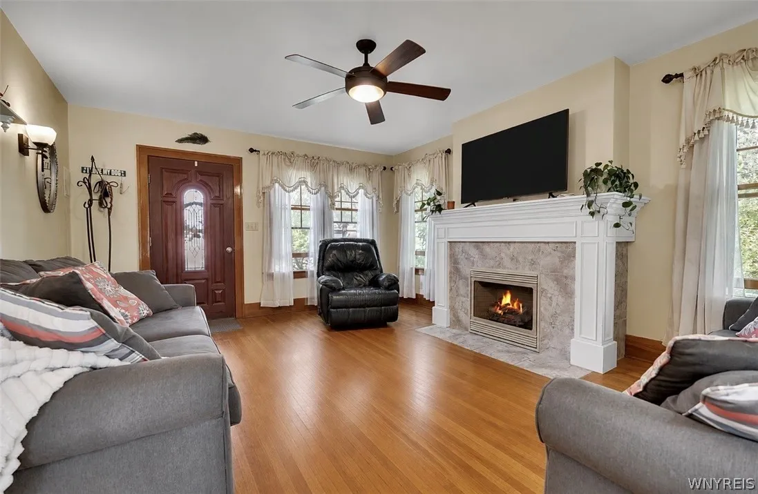 163 Capitol, Holland, New York 14080, Holland, New York 14080, 4 Bedrooms Bedrooms, 9 Rooms Rooms,2 BathroomsBathrooms,Residential,For Sale,163 Capitol, Holland, New York 14080,0,B1698388