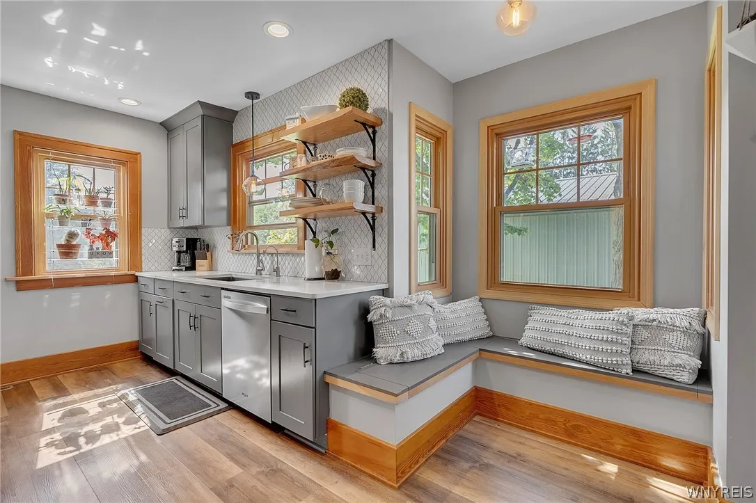 163 Capitol, Holland, New York 14080, Holland, New York 14080, 4 Bedrooms Bedrooms, 9 Rooms Rooms,2 BathroomsBathrooms,Residential,For Sale,163 Capitol, Holland, New York 14080,0,B1698388