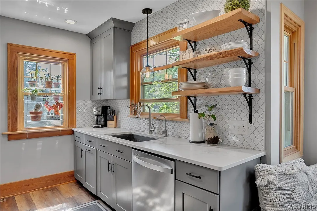 163 Capitol, Holland, New York 14080, Holland, New York 14080, 4 Bedrooms Bedrooms, 9 Rooms Rooms,2 BathroomsBathrooms,Residential,For Sale,163 Capitol, Holland, New York 14080,0,B1698388