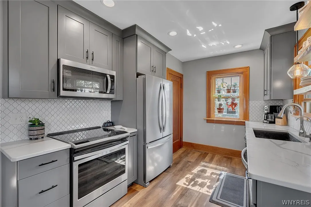 163 Capitol, Holland, New York 14080, Holland, New York 14080, 4 Bedrooms Bedrooms, 9 Rooms Rooms,2 BathroomsBathrooms,Residential,For Sale,163 Capitol, Holland, New York 14080,0,B1698388