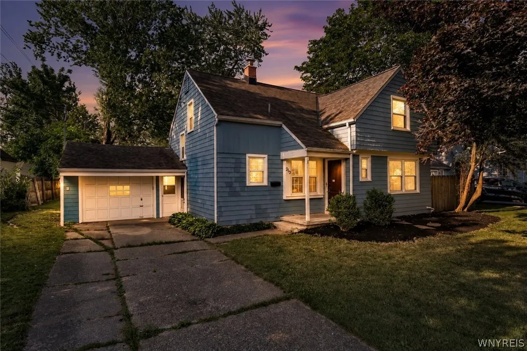 253 Lorfield Drive, Amherst, New York 14226, Amherst, New York 14226, 3 Bedrooms Bedrooms, 9 Rooms Rooms,1 BathroomBathrooms,Residential,For Sale,253 Lorfield Drive, Amherst, New York 14226,0,B1697958