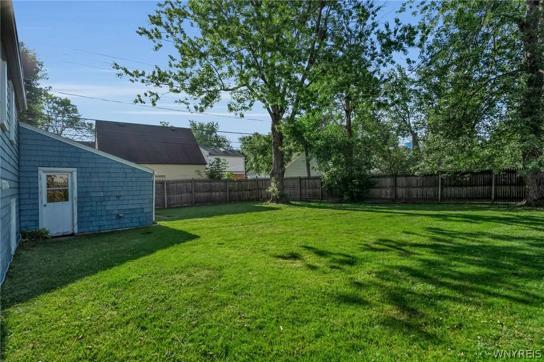 253 Lorfield Drive, Amherst, New York 14226, Amherst, New York 14226, 3 Bedrooms Bedrooms, 9 Rooms Rooms,1 BathroomBathrooms,Residential,For Sale,253 Lorfield Drive, Amherst, New York 14226,0,B1697958