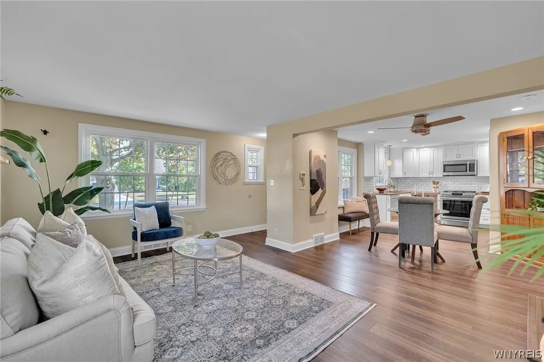 253 Lorfield Drive, Amherst, New York 14226, Amherst, New York 14226, 3 Bedrooms Bedrooms, 9 Rooms Rooms,1 BathroomBathrooms,Residential,For Sale,253 Lorfield Drive, Amherst, New York 14226,0,B1697958