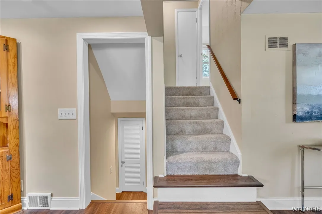 253 Lorfield Drive, Amherst, New York 14226, Amherst, New York 14226, 3 Bedrooms Bedrooms, 9 Rooms Rooms,1 BathroomBathrooms,Residential,For Sale,253 Lorfield Drive, Amherst, New York 14226,0,B1697958