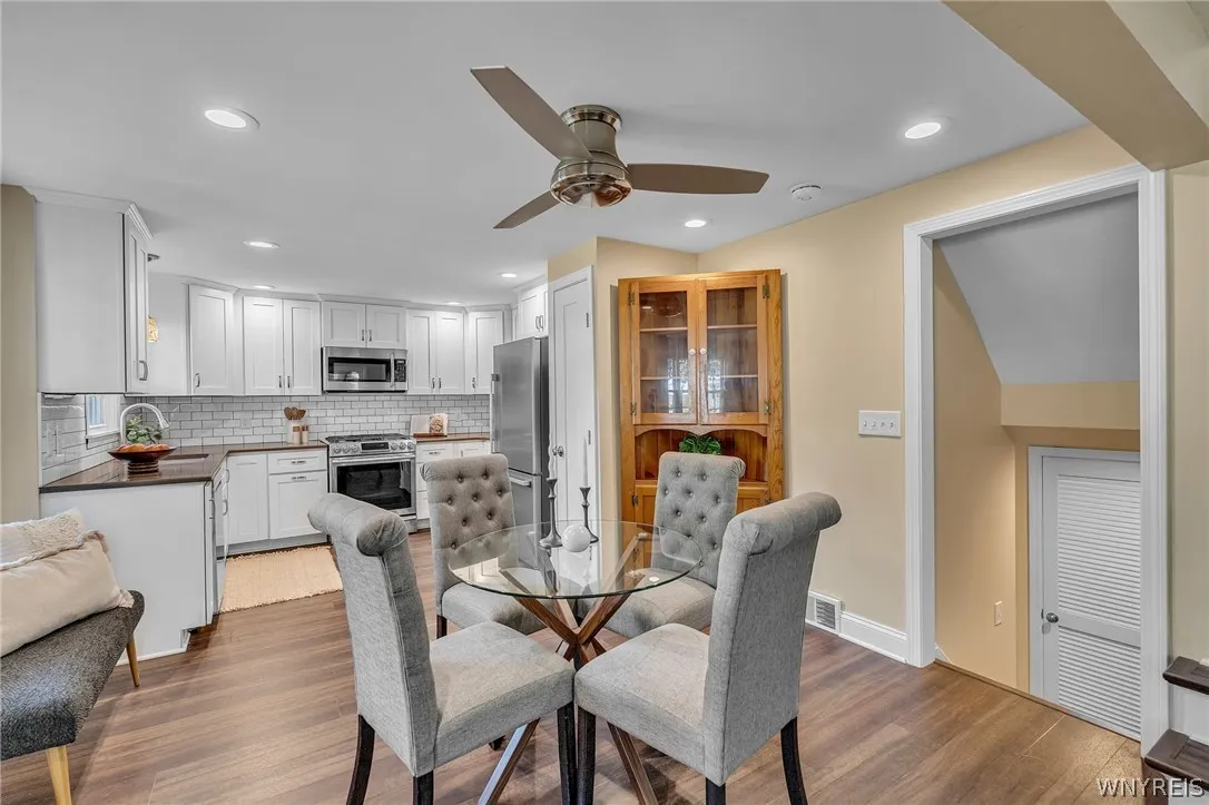 253 Lorfield Drive, Amherst, New York 14226, Amherst, New York 14226, 3 Bedrooms Bedrooms, 9 Rooms Rooms,1 BathroomBathrooms,Residential,For Sale,253 Lorfield Drive, Amherst, New York 14226,0,B1697958