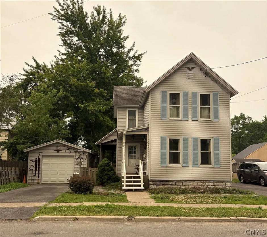111 West Lynde Street, Watertown City, New York 13, Watertown City, New York 13601, 3 Bedrooms Bedrooms, 8 Rooms Rooms,2 BathroomsBathrooms,Residential,For Sale,111 West Lynde Street, Watertown City, New York 13,0,S1698982