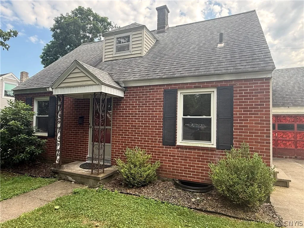 142 Marlboro Road, Utica, New York 13501, Utica, New York 13501, 2 Bedrooms Bedrooms, 5 Rooms Rooms,1 BathroomBathrooms,Residential,For Sale,142 Marlboro Road, Utica, New York 13501,0,S1698622