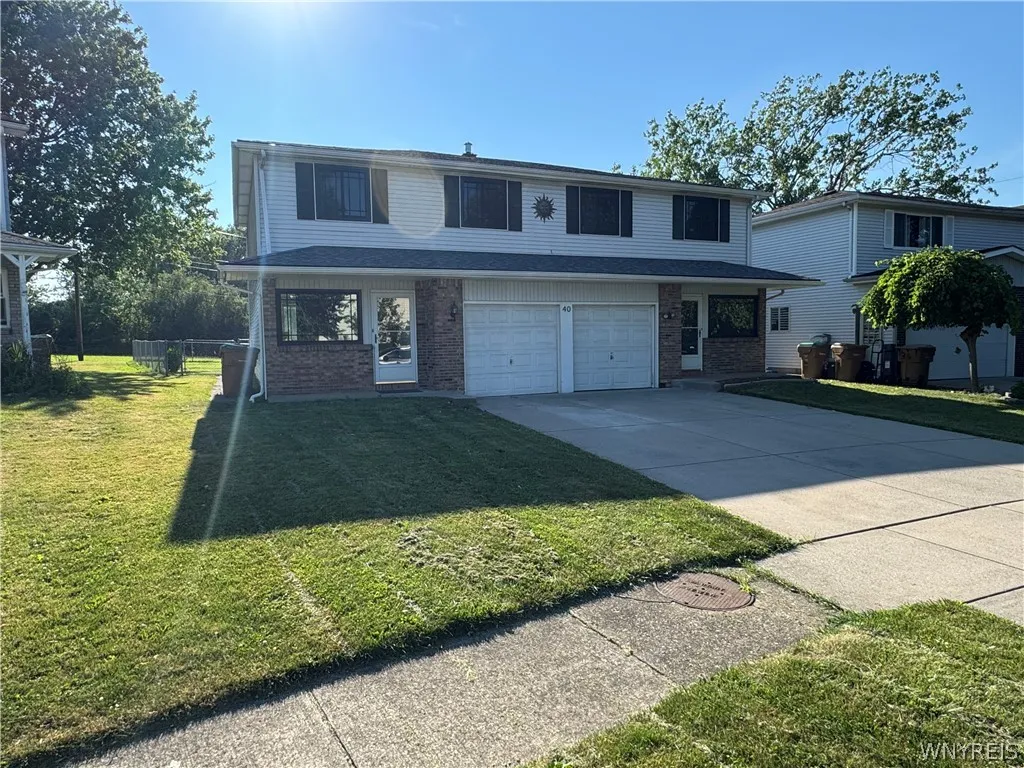 40 Sebring Drive, Cheektowaga, New York 14043, Cheektowaga, New York 14043, 5 Bedrooms Bedrooms, ,2 BathroomsBathrooms,Residential,For Sale,40 Sebring Drive, Cheektowaga, New York 14043,0,B1698847