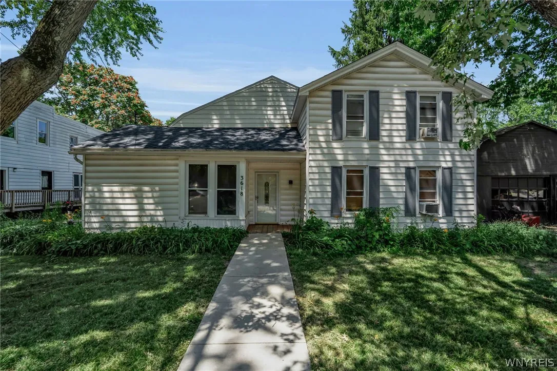 3618 Crittenden Road, Alden, New York 14004, Alden, New York 14004, 4 Bedrooms Bedrooms, ,2 BathroomsBathrooms,Residential,For Sale,3618 Crittenden Road, Alden, New York 14004,0,B1699039