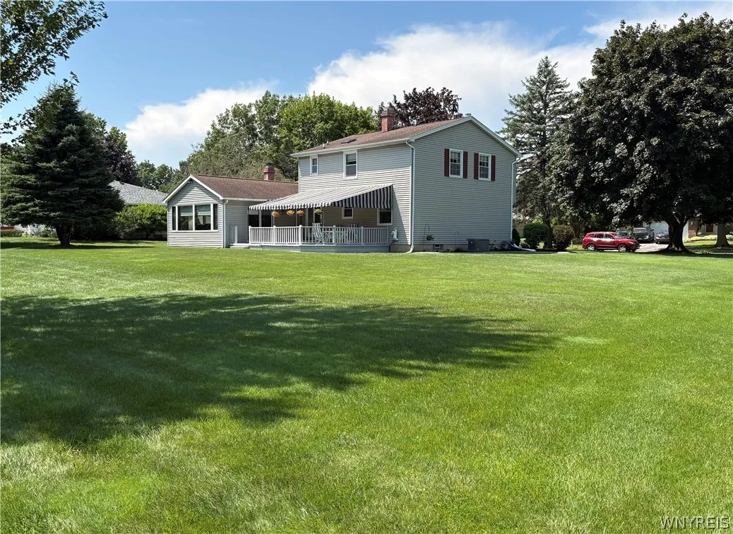 7 Birch Run, Orchard Park, New York 14127, Orchard Park, New York 14127, 3 Bedrooms Bedrooms, 8 Rooms Rooms,2 BathroomsBathrooms,Residential,For Sale,7 Birch Run, Orchard Park, New York 14127,0,B1697969