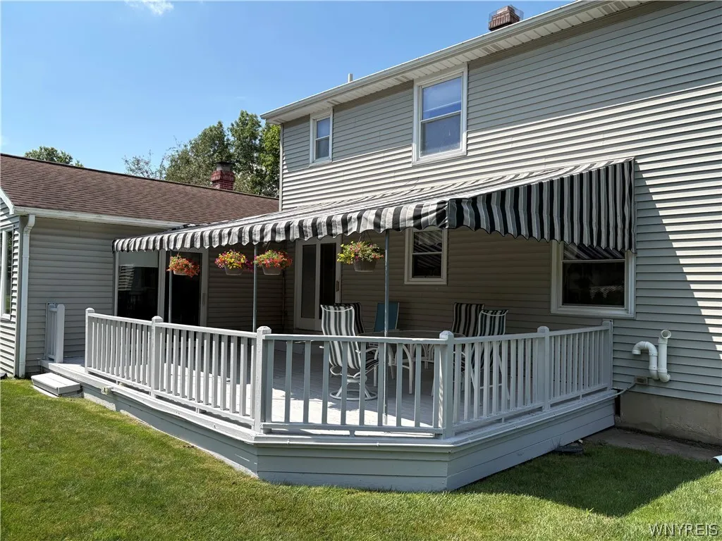 7 Birch Run, Orchard Park, New York 14127, Orchard Park, New York 14127, 3 Bedrooms Bedrooms, 8 Rooms Rooms,2 BathroomsBathrooms,Residential,For Sale,7 Birch Run, Orchard Park, New York 14127,0,B1697969