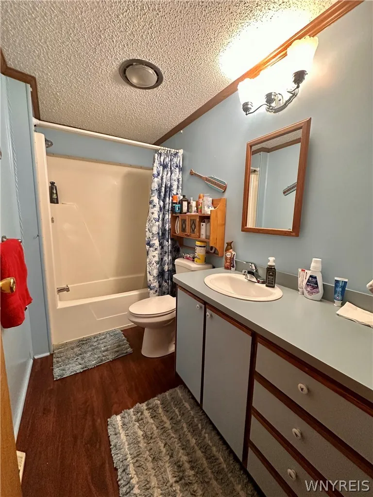 14 Brookridge Drive, Hamburg, New York 14075, Hamburg, New York 14075, 3 Bedrooms Bedrooms, 6 Rooms Rooms,2 BathroomsBathrooms,Residential,For Sale,14 Brookridge Drive, Hamburg, New York 14075,0,B1698607