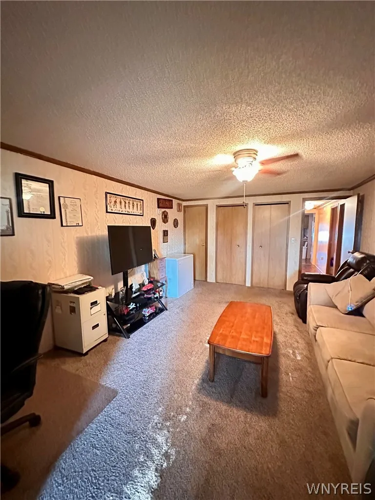 14 Brookridge Drive, Hamburg, New York 14075, Hamburg, New York 14075, 3 Bedrooms Bedrooms, 6 Rooms Rooms,2 BathroomsBathrooms,Residential,For Sale,14 Brookridge Drive, Hamburg, New York 14075,0,B1698607