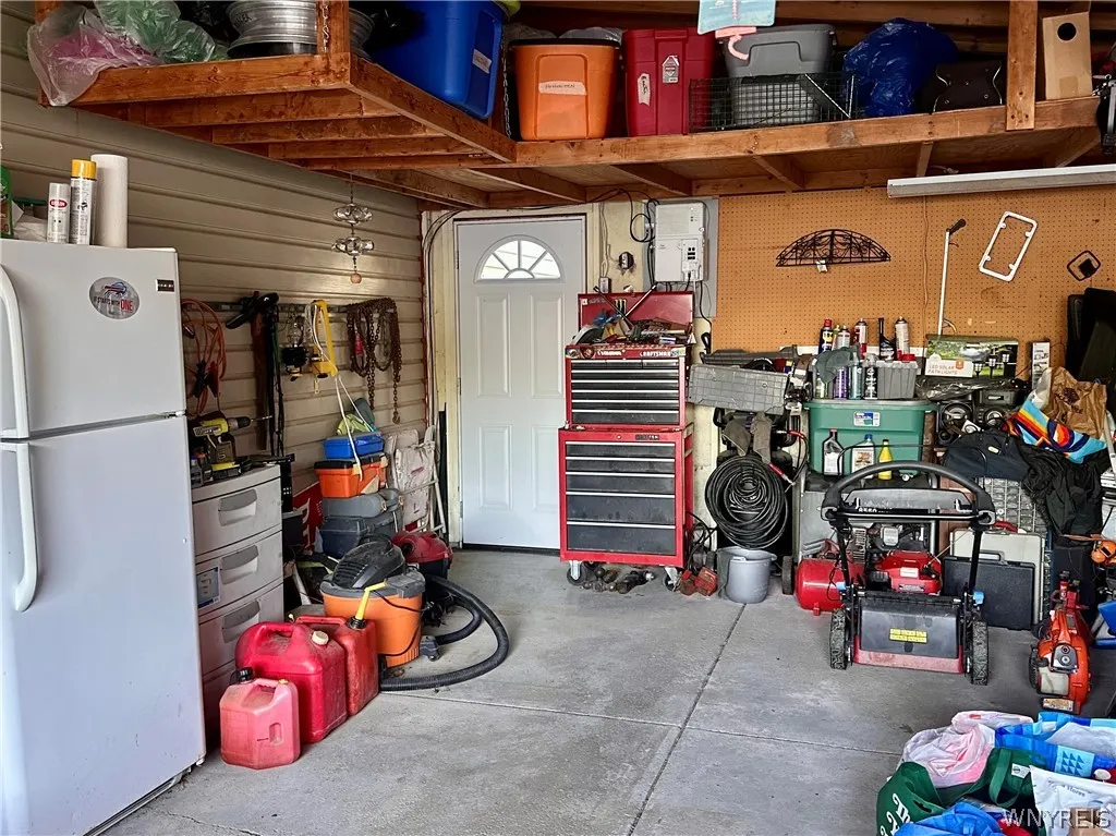 14 Brookridge Drive, Hamburg, New York 14075, Hamburg, New York 14075, 3 Bedrooms Bedrooms, 6 Rooms Rooms,2 BathroomsBathrooms,Residential,For Sale,14 Brookridge Drive, Hamburg, New York 14075,0,B1698607