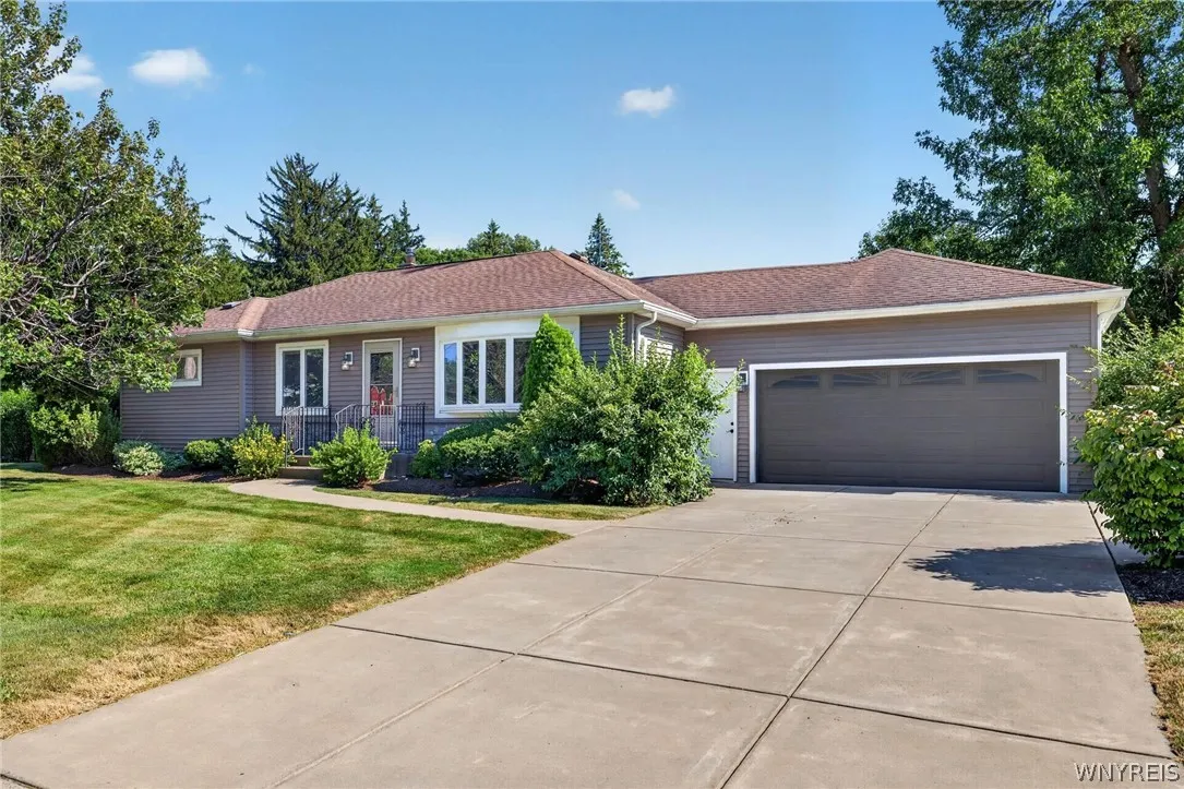1985 Maple Road, Amherst, New York 14221, Amherst, New York 14221, 3 Bedrooms Bedrooms, 8 Rooms Rooms,2 BathroomsBathrooms,Residential,For Sale,1985 Maple Road, Amherst, New York 14221,0,B1698216