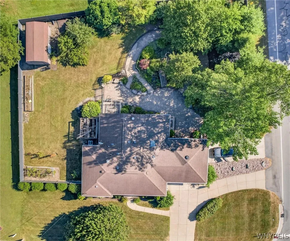 1985 Maple Road, Amherst, New York 14221, Amherst, New York 14221, 3 Bedrooms Bedrooms, 8 Rooms Rooms,2 BathroomsBathrooms,Residential,For Sale,1985 Maple Road, Amherst, New York 14221,0,B1698216