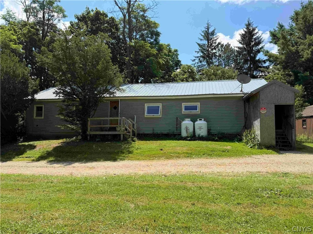 2771 Route 76, Sherman, New York 14781, Sherman, New York 14781, 2 Bedrooms Bedrooms, 6 Rooms Rooms,1 BathroomBathrooms,Residential,For Sale,2771 Route 76, Sherman, New York 14781,0,S1699074