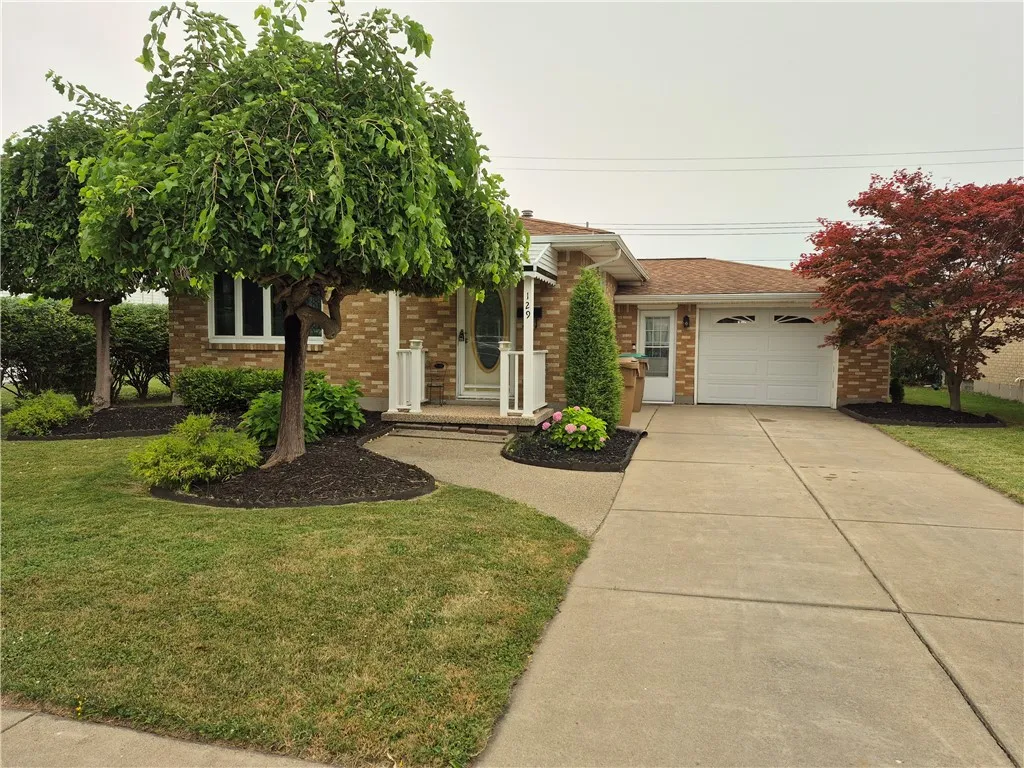 129 Milsom Avenue, Cheektowaga, New York 14227, Cheektowaga, New York 14227, 3 Bedrooms Bedrooms, 6 Rooms Rooms,2 BathroomsBathrooms,Residential,For Sale,129 Milsom Avenue, Cheektowaga, New York 14227,0,R1699047