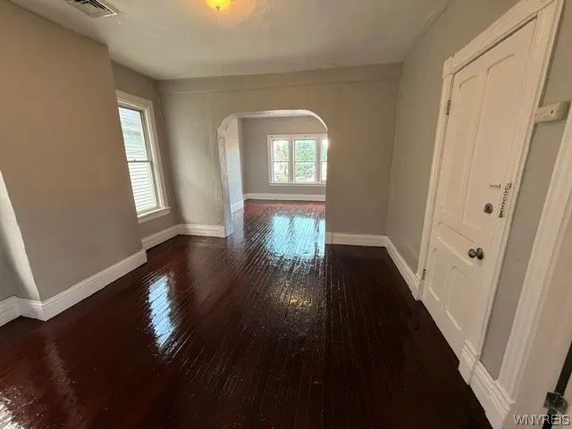 198 Mackinaw Street, Buffalo, New York 14204, Buffalo, New York 14204, 2 Bedrooms Bedrooms, 6 Rooms Rooms,1 BathroomBathrooms,Residential Lease,For Rent,198 Mackinaw Street, Buffalo, New York 14204,0,B1699080