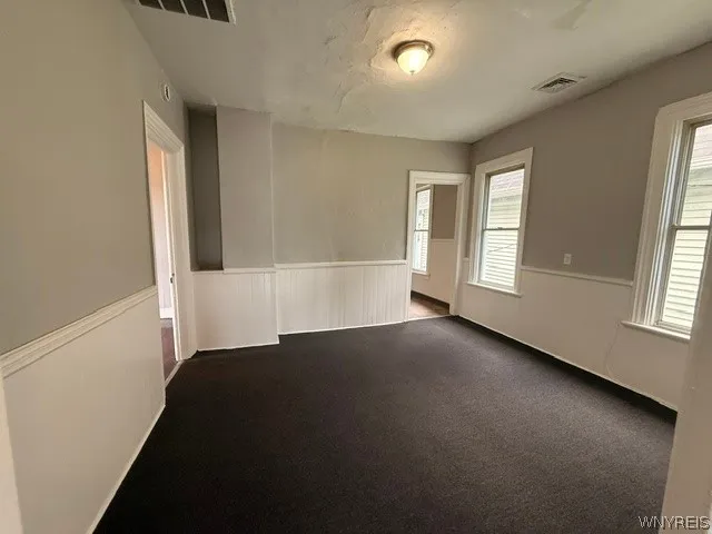 198 Mackinaw Street, Buffalo, New York 14204, Buffalo, New York 14204, 2 Bedrooms Bedrooms, 6 Rooms Rooms,1 BathroomBathrooms,Residential Lease,For Rent,198 Mackinaw Street, Buffalo, New York 14204,0,B1699080