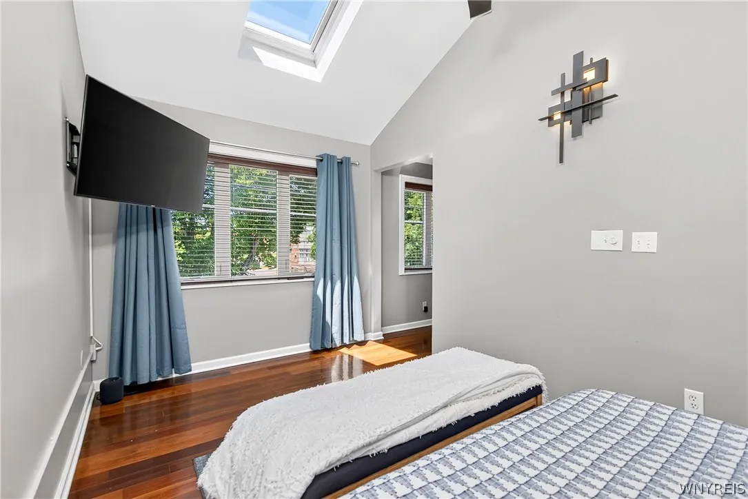 Primary Suite - Bedroom