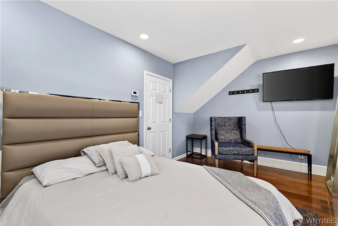 1st Floor Bedroom