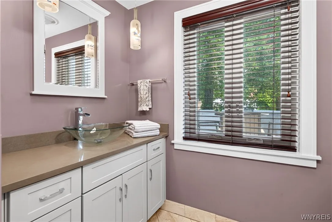 Primary Suite - Bathroom