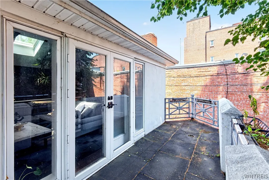 2nd Floor Porch